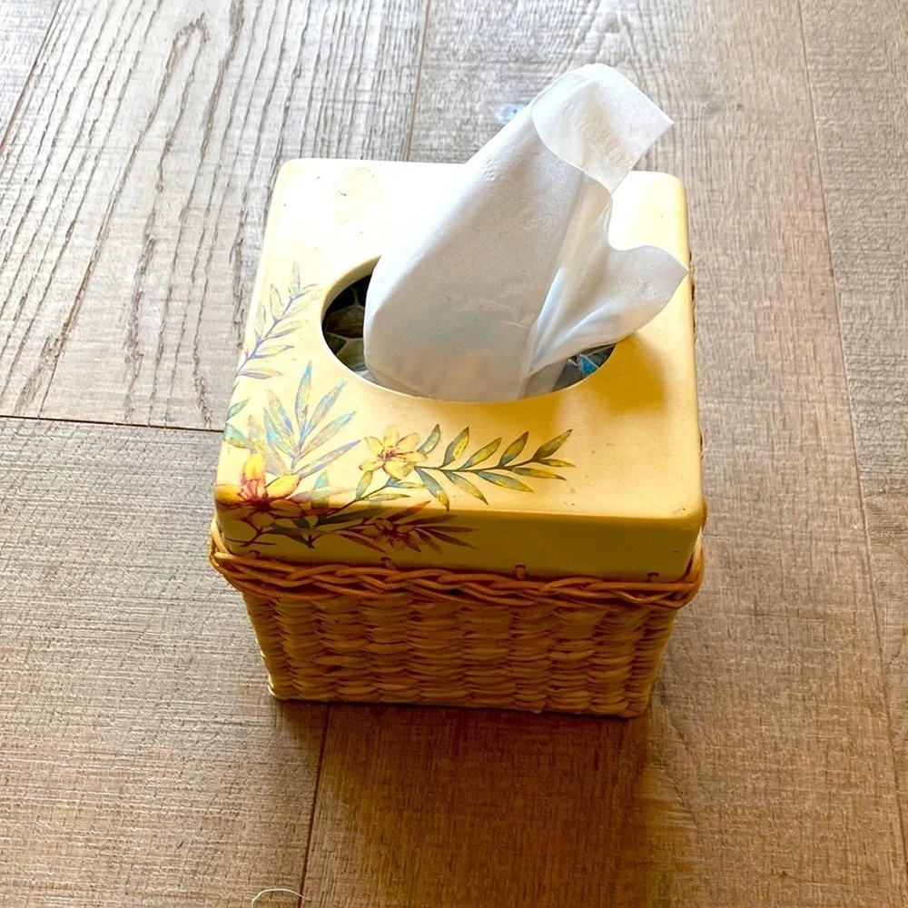 Vintage Floral & Rattan Kleenex Holder
